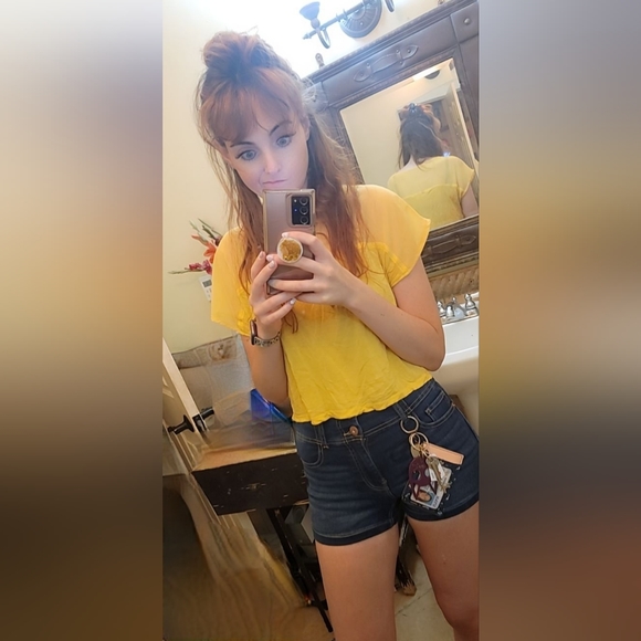 Meet your Posher, Jessica - Picture 9 of 16